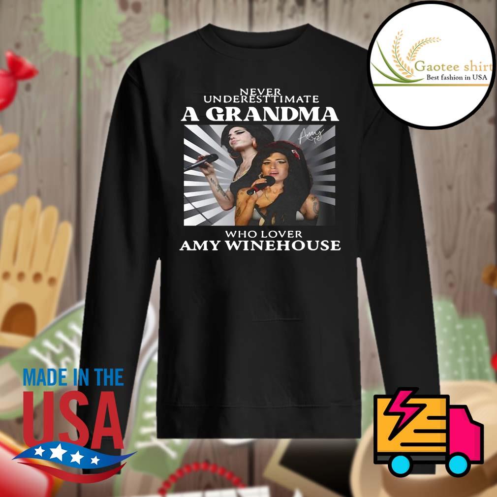 Never underestimate a Grandma who lover Amy Winehouse s Sweater